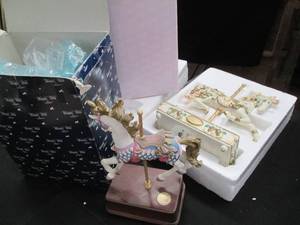 lot 270 image: Pair or new in box Carousel Style H...