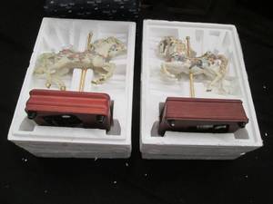lot 273 image: Pair of Wonderful World of USGift c...