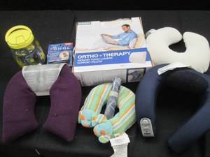 lot 284 image: Homedics and other brand backneck ...