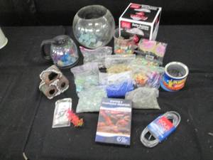 lot 171 image: Glass fish bowl, Beta Bubble, how-t...