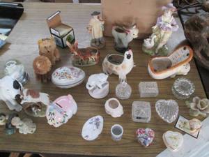 lot 177 image: Collection of vintage planters, tri...
