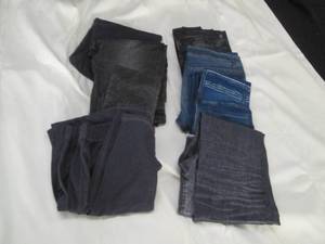 lot 314 image: Variety of womens pants...