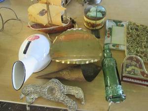 lot 343 image: Vintage mens enamelware bed pan, v...