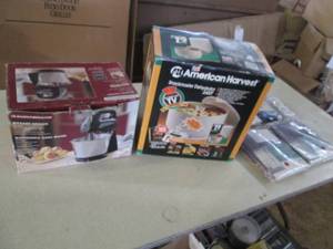 lot 326 image: Durabrand Stand Mixer, Snack Master...