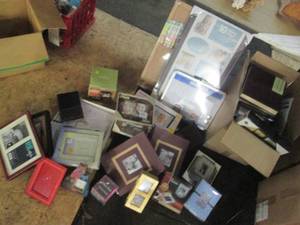 lot 132 image: Large collection of photo albums, p...