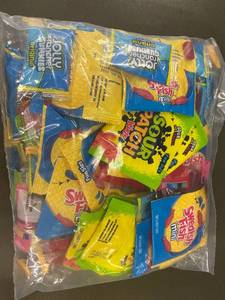 lot 14 image: Bulk Candy Mix Variety Pack - 2lb Assortment