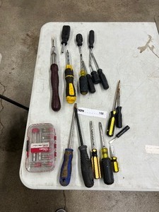 lot 158 image: SCREWDRIVER LOT