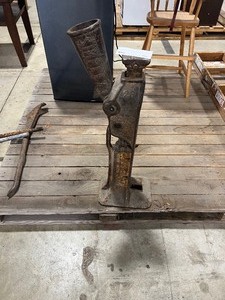 lot 202 image: SIMPLEX 15 TON JACK