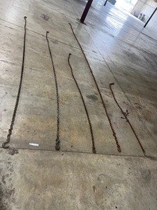 lot 204 image: 5 CHAINS OF VARIOUS LENGTHS