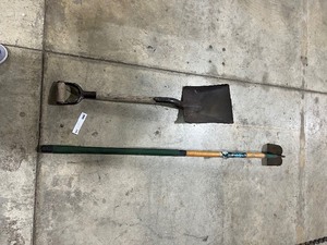 lot 205 image: SHOVEL & HOE