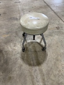 lot 206 image: SHOP STOOLS