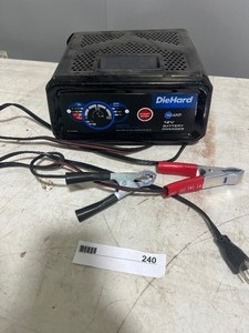 lot 240 image: DIEHARD 12V BATTERY CHARGER