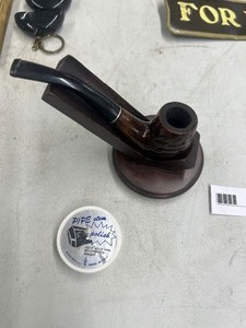 lot 70 image: TOBACCO PIPE W STAND