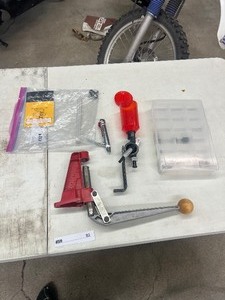 lot 92 image: RELOADING TOOLS