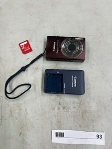 lot 93 image: CANON CAMERA & CHARGER