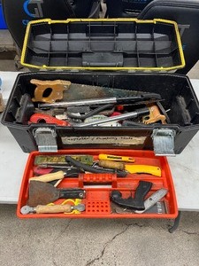lot 108 image: TOOL BOX FULL OF VARIOUS TOOLS