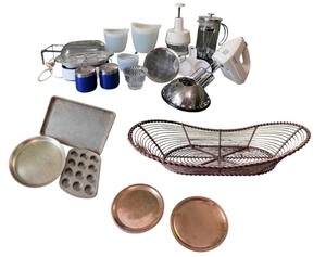 lot 88 image: Kitchenware Including Pampered Chef Items, Baking Pans, Basket, and Utensils