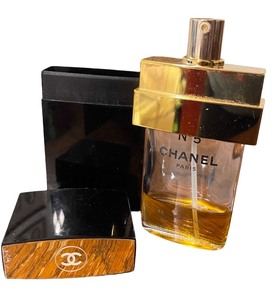 lot 53 image: Chanel No 5 Eau De Parfum 50ml with Original Box