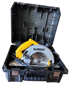 lot 130 image: DeWalt DW364 Heavy Duty Circular Saw with Case