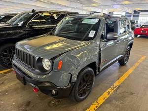 lot 3 image: 2018 Jeep Renegade Trailhawk 4x4