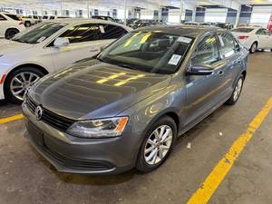 lot 5 image: 2012 Volkswagen Jetta SE