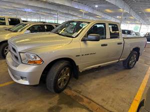 lot 7 image: 2012 Ram 1500 4x4
