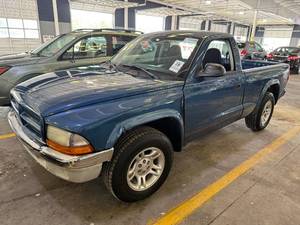 lot 14 image: 2003 Dodge Dakota Regular Cab