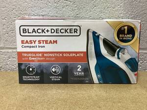 lot 405 image: BLACKDECKER IR06V Easy Steam Compact Iron
