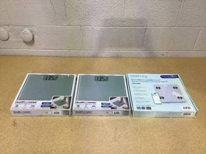lot 458 image: LOT of 3 Miscellaneous Digital Scales