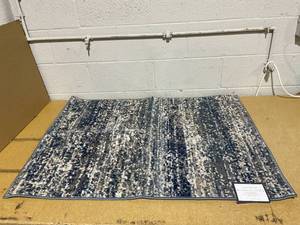 lot 134 image: Charter Club Gossamer Accent Rug, 31.5 X 42 Blue and White
