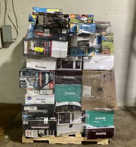 lot 702 image: Wholesale Pallet of Miscellaneous Items