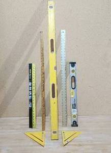 lot 131 image: Assorted Carpenters Measuring Accessories