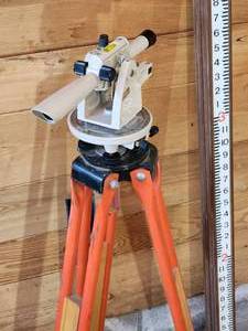 lot 7 image: Realist Surveying Equipment with Accessories