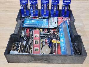 lot 139 image: Large Assortment of Drill Bits