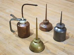 lot 142 image: Assorted Oil Cans