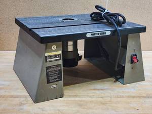 lot 158 image: Porter Cable Shaper Table with Router