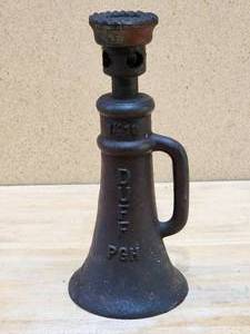 lot 130 image: Vintage Screw Jack
