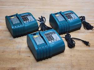 lot 163 image: (3) Makita 18V Battery Charging Stations