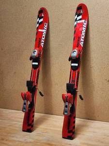 lot 238 image: Pair of Youth Atomic Racing Down Hill Skis