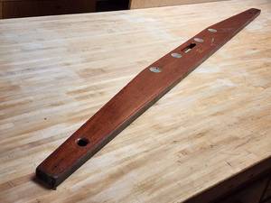 lot 178 image: House Builders 72 Long Wooden Level