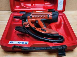 lot 201 image: Hilti GX 100 Automatic Gas Actuated Nailing Tool