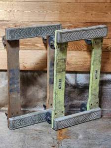 lot 198 image: (2) Furniture Dollys