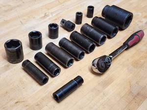 lot 212 image: Standard Impact Sockets with Ratchet