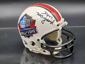 lot 102 image: Autographed Mini Helmet by New York Giants Great HOF Don Maynard No COA