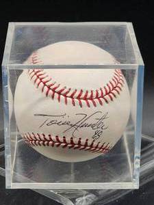 lot 17 image: Autographed Baseball by Minnesota Twins Great Torii Hunter No COA