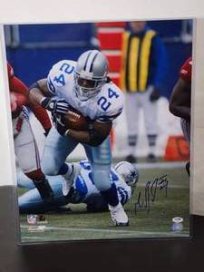 lot 103 image: Autographed Photo by Dallas Cowboys Running Back Great Marion Barber III with COA