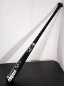 lot 61 image: Autographed Bat by Tampa Bay Rays Great Evan Longoria with COA