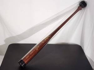 lot 18 image: Autographed Bat by Philidelphia Phillies HOF Great Darren Daulton No COA