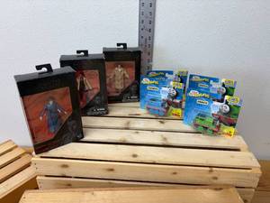 lot 35-K2025 image: Lot of 7 New-in-Package Action Figures & Metal Trains