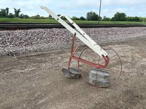 lot 39-K2025 image: Antique Hand Cultivator Farm Tool